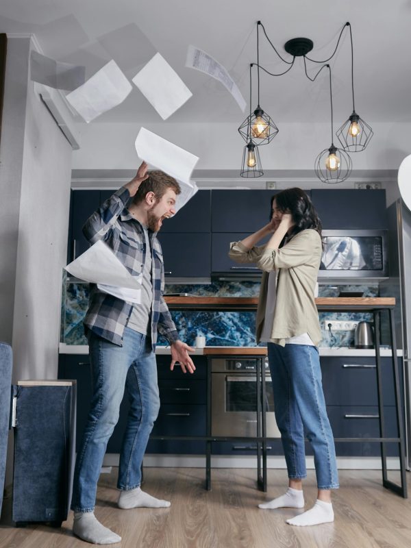 pexels-mikhail-nilov-6964123